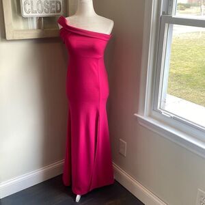 𝅺QUIZ Clothing UK One Shoulder Fishtail Full Length Crepe Gown NWT